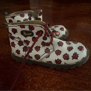 Dr. Martens Kids Boots - White with Red Ladybug Print‎